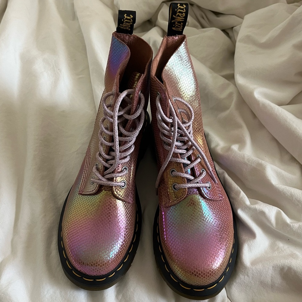 NWOT Dr. Martens 1460 Pascal Pink Iridescent Lace-up Boots
